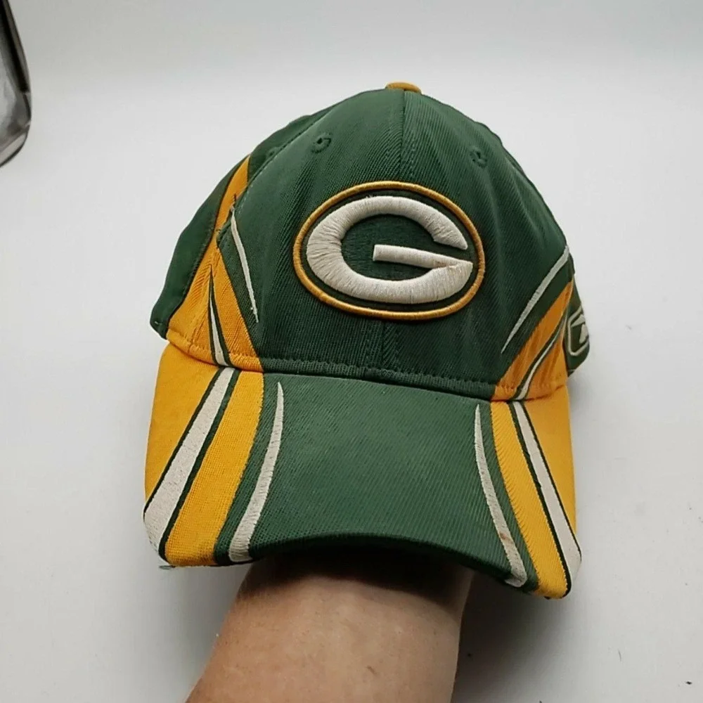 Green Bay Packers Hat Cap Fitted Mens One Size Green NFL Football Reebok